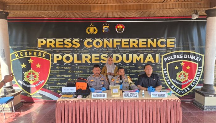 Polres Dumai Ungkap Kasus Narkotika Amankan 20 Paket Sabu Seberat ± 1.632 Gram
