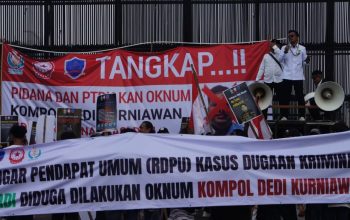 Dugaan Kriminalisasi Hukum, Massa Aksi Minta DPR dan KAPOLRI Serta Periksa PTDH Kompol DK Cs 
